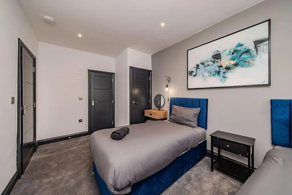 Super Central 3 Bedroom Flat I Next To Brighton Beach