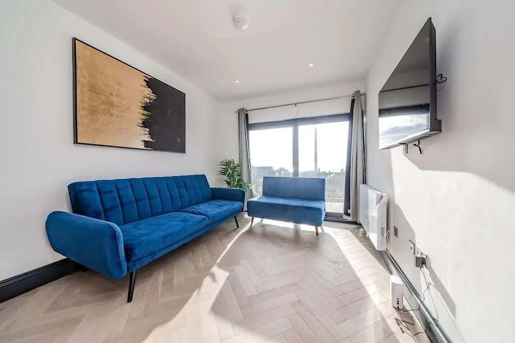 Super Central 3 Bedroom Flat I Next To Brighton Beach