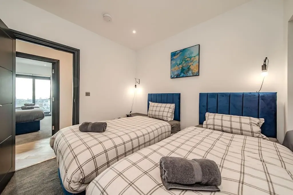 Super Central 3 Bedroom Flat I Next To Brighton Beach Lejlighed